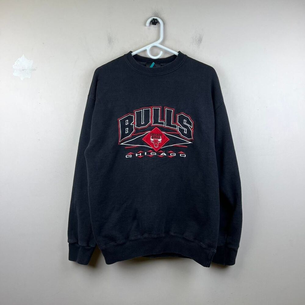 Vintage Logo Athletic Chicago Bulls Sweatshirt – Made in USA Size M